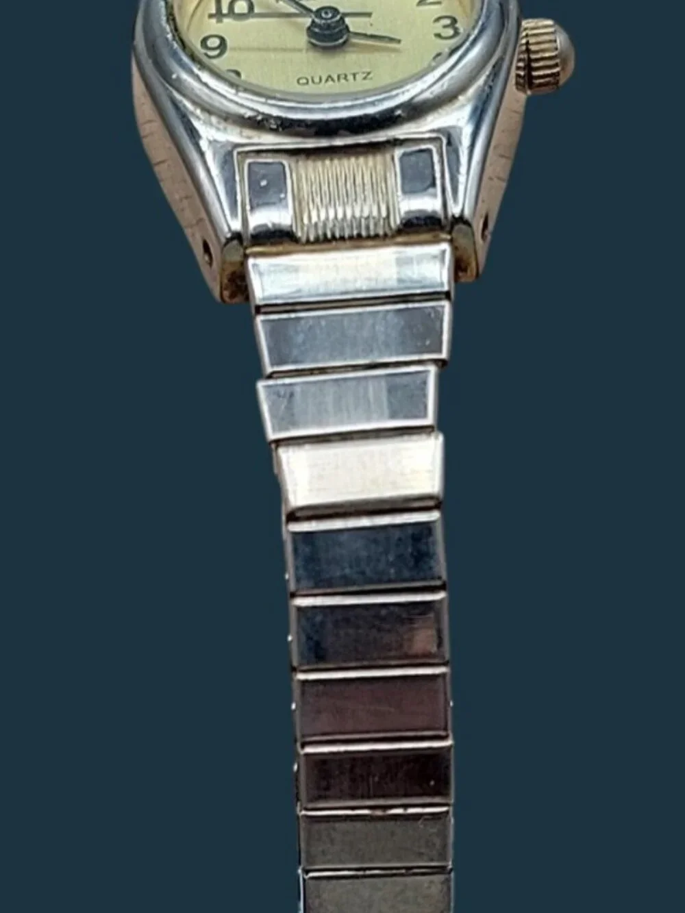 Vintage Waltham Ladies Quartz Watch 6.5